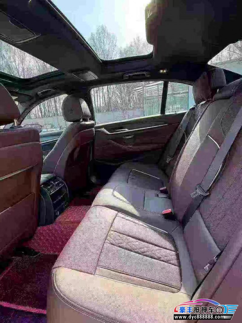 22年宝马5系轿车抵押车出售