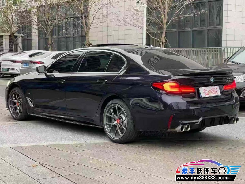 21年宝马5系轿车抵押车出售