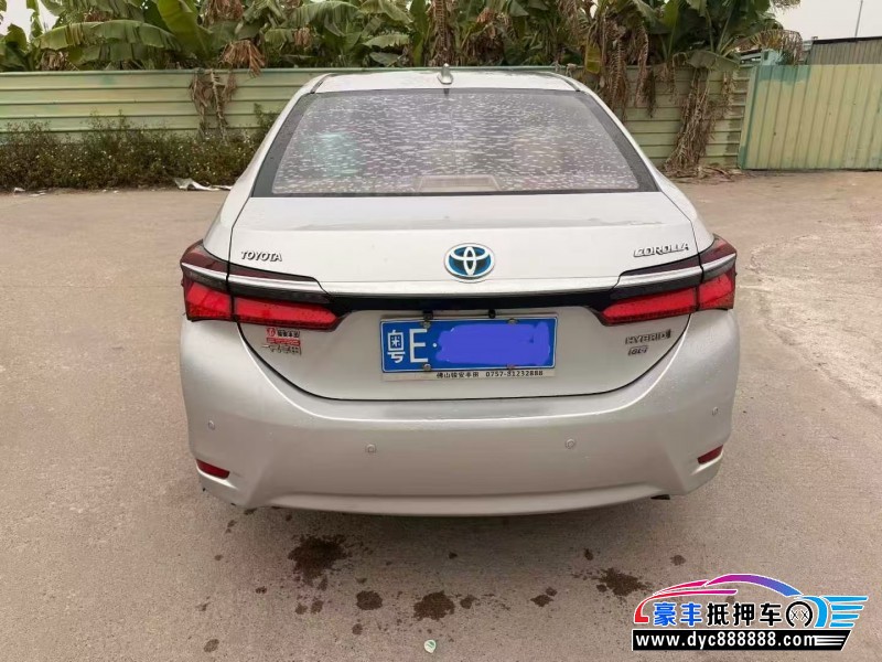 16年丰田雷凌轿车抵押车出售