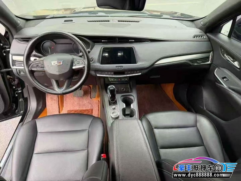 22年凯迪拉克XT4轿车抵押车出售