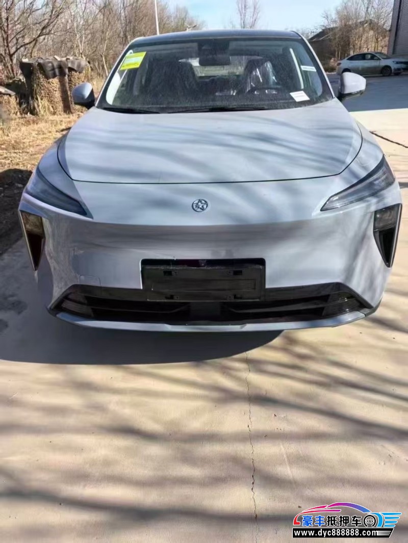 抵押车出售25年启辰大V轿车