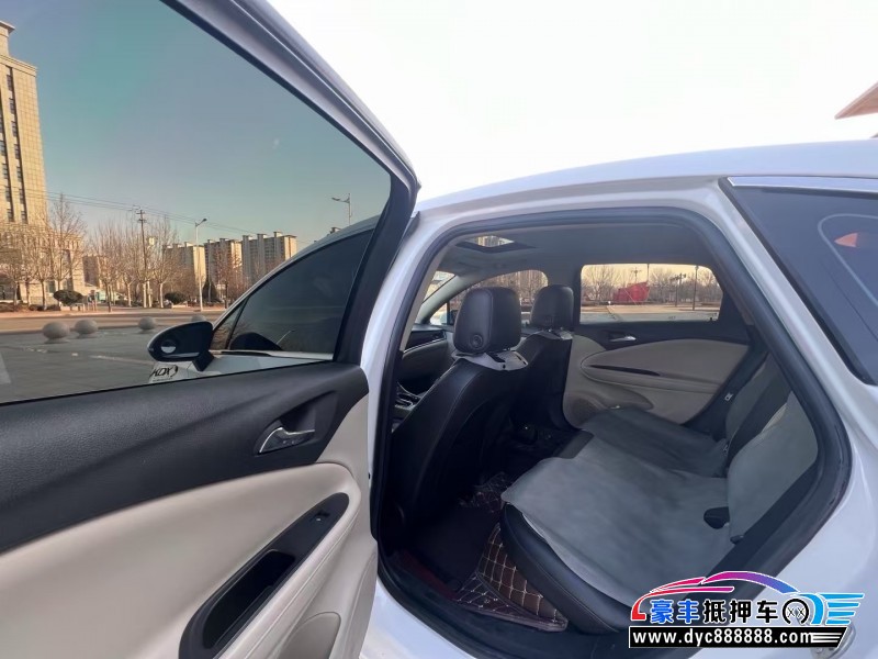 18年别克威朗轿车抵押车出售