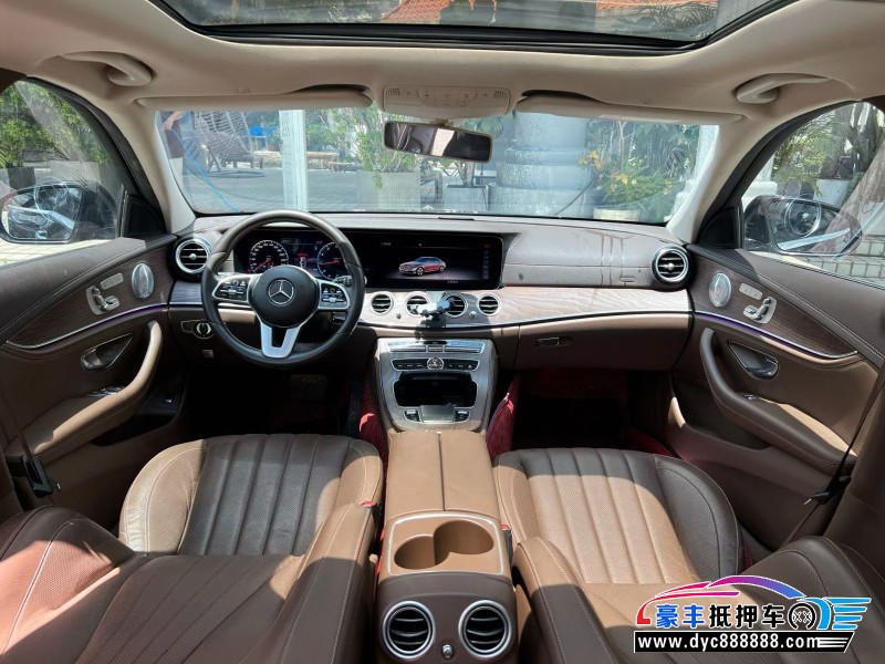 20年奔驰E轿车抵押车出售