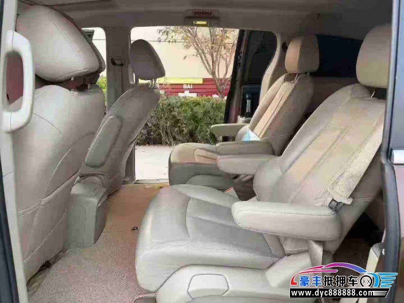 20年别克GL8轿车抵押车出售