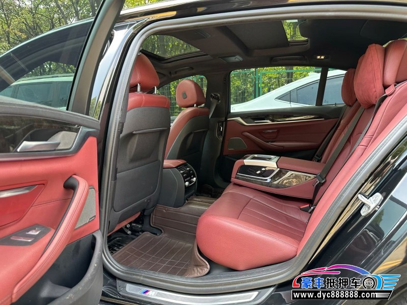 20年宝马5系轿车抵押车出售