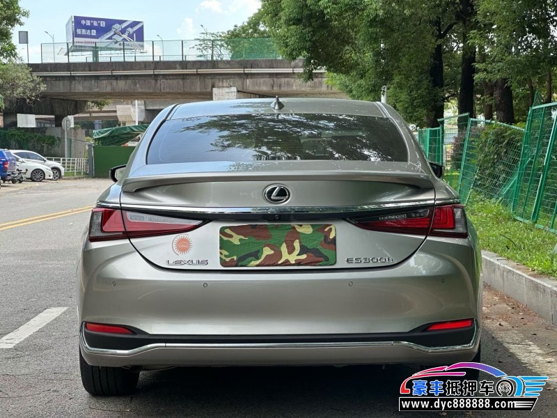 23年雷克萨斯ES轿车抵押车出售