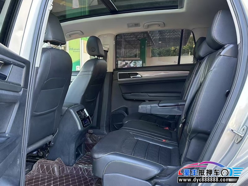 18年大众途昂轿车抵押车出售