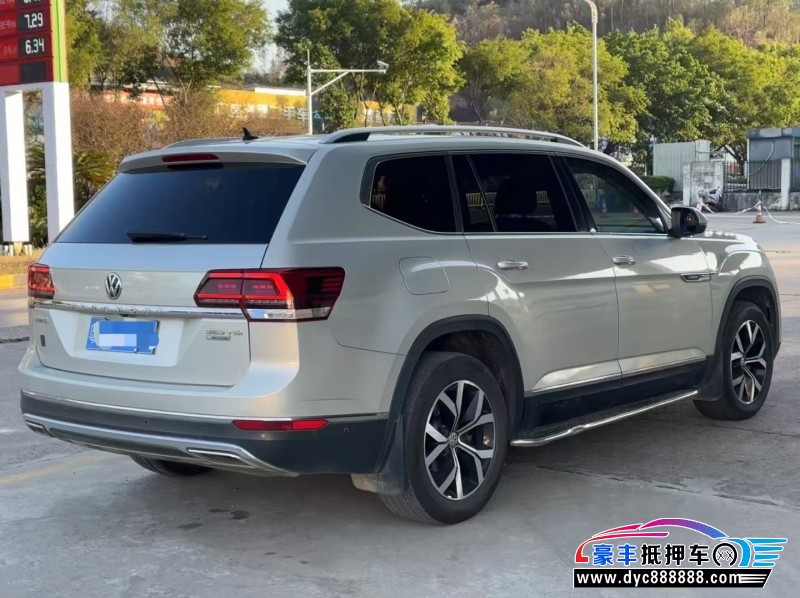 18年大众途昂轿车抵押车出售