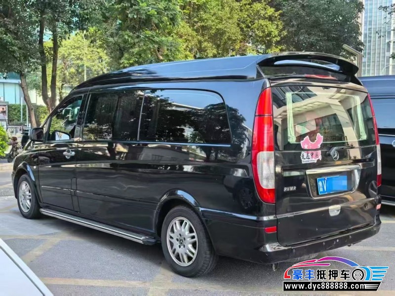 15年奔驰威霆轿车抵押车出售