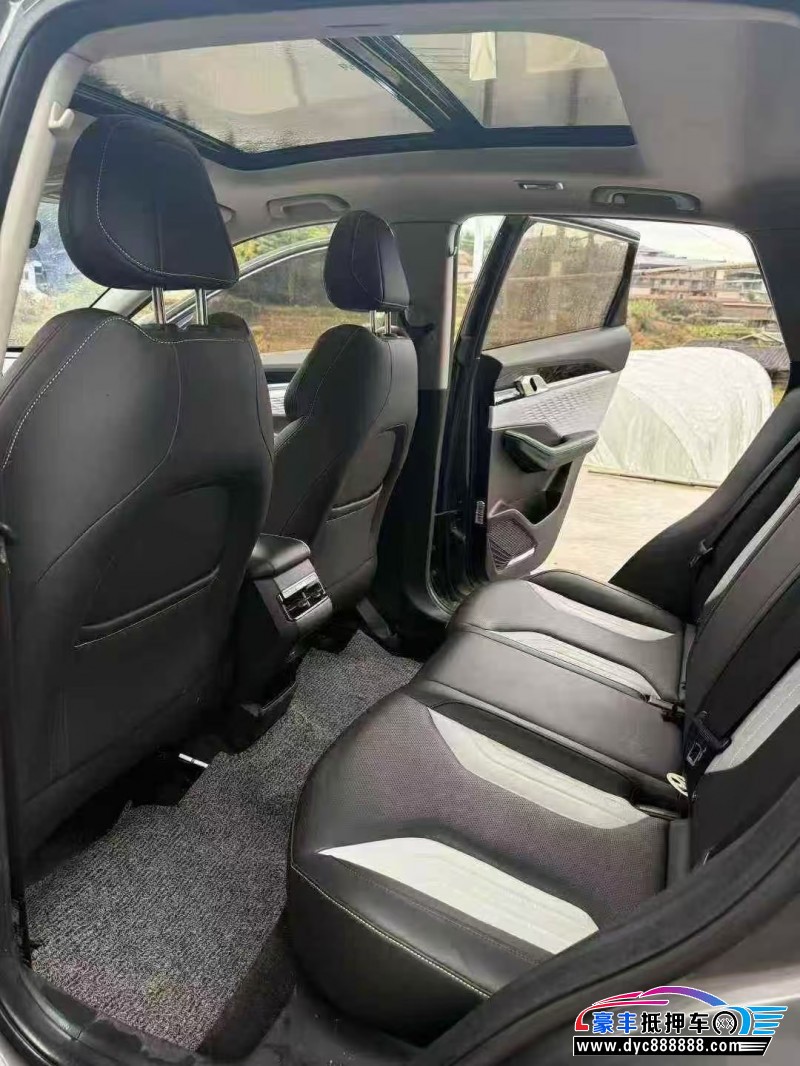 22年吉利缤瑞轿车抵押车出售