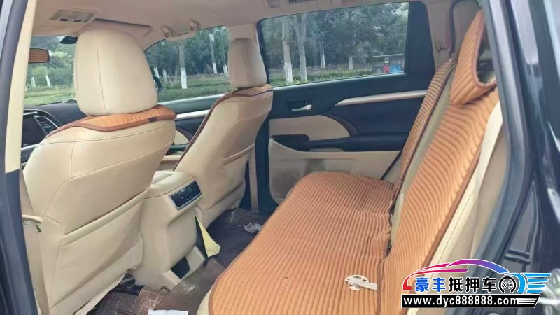 16年丰田汉兰达轿车抵押车出售