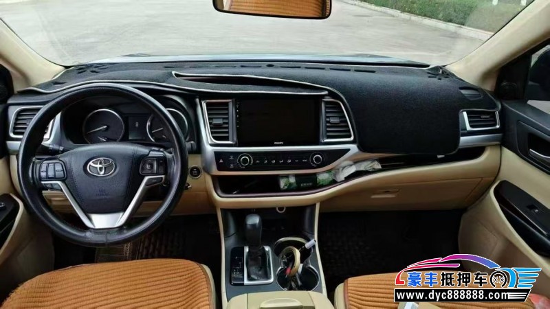 16年丰田汉兰达轿车抵押车出售