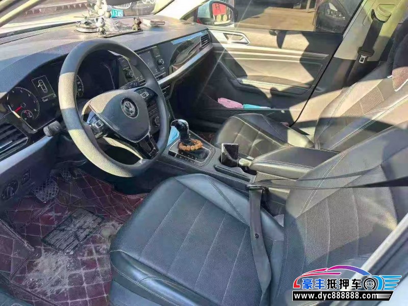 19年大众朗逸轿车抵押车出售