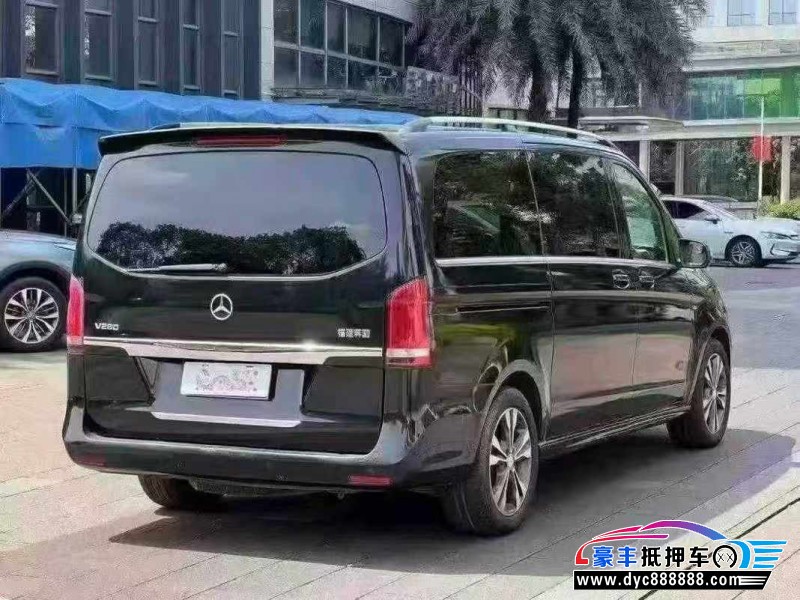 16年奔驰V轿车抵押车出售