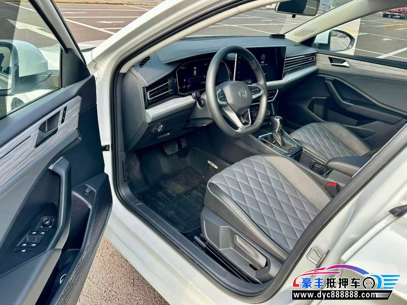 23年大众速腾轿车抵押车出售