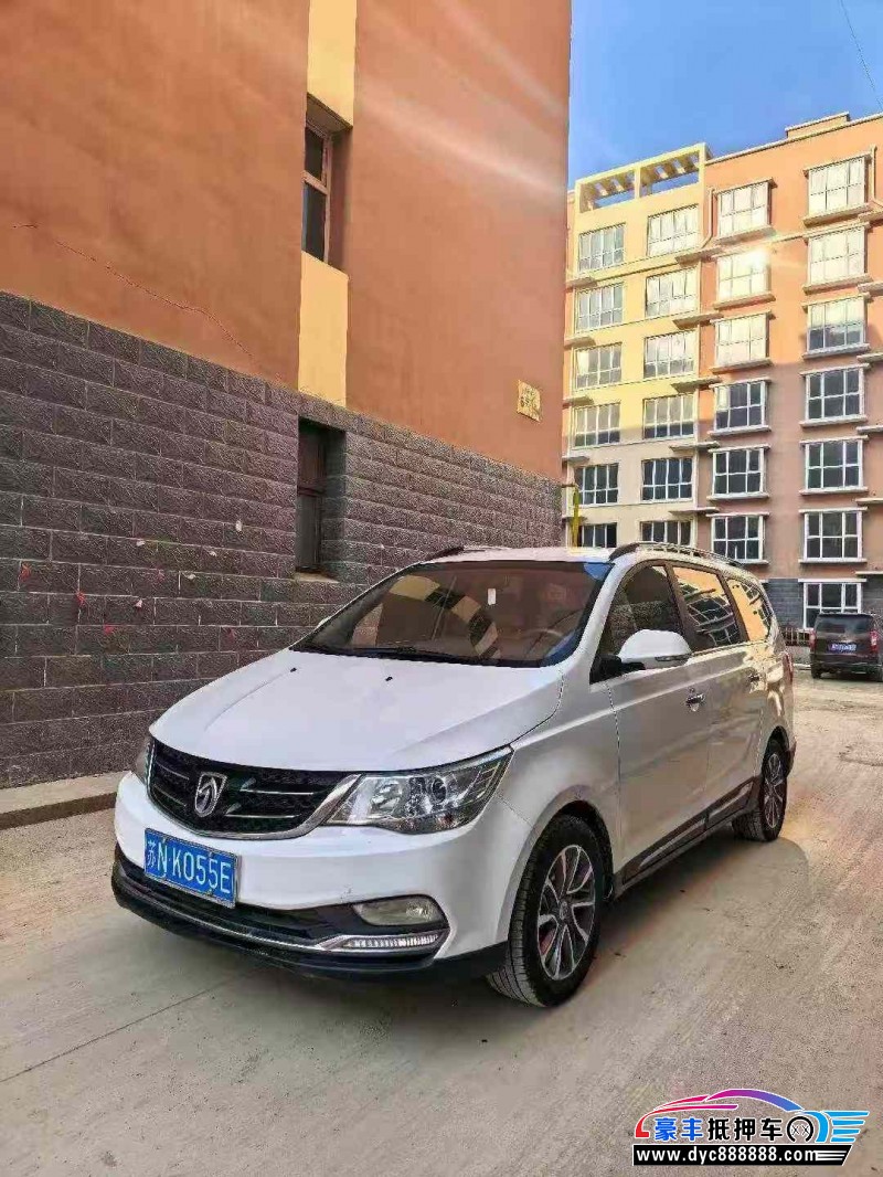 18年宝骏730轿车抵押车出售