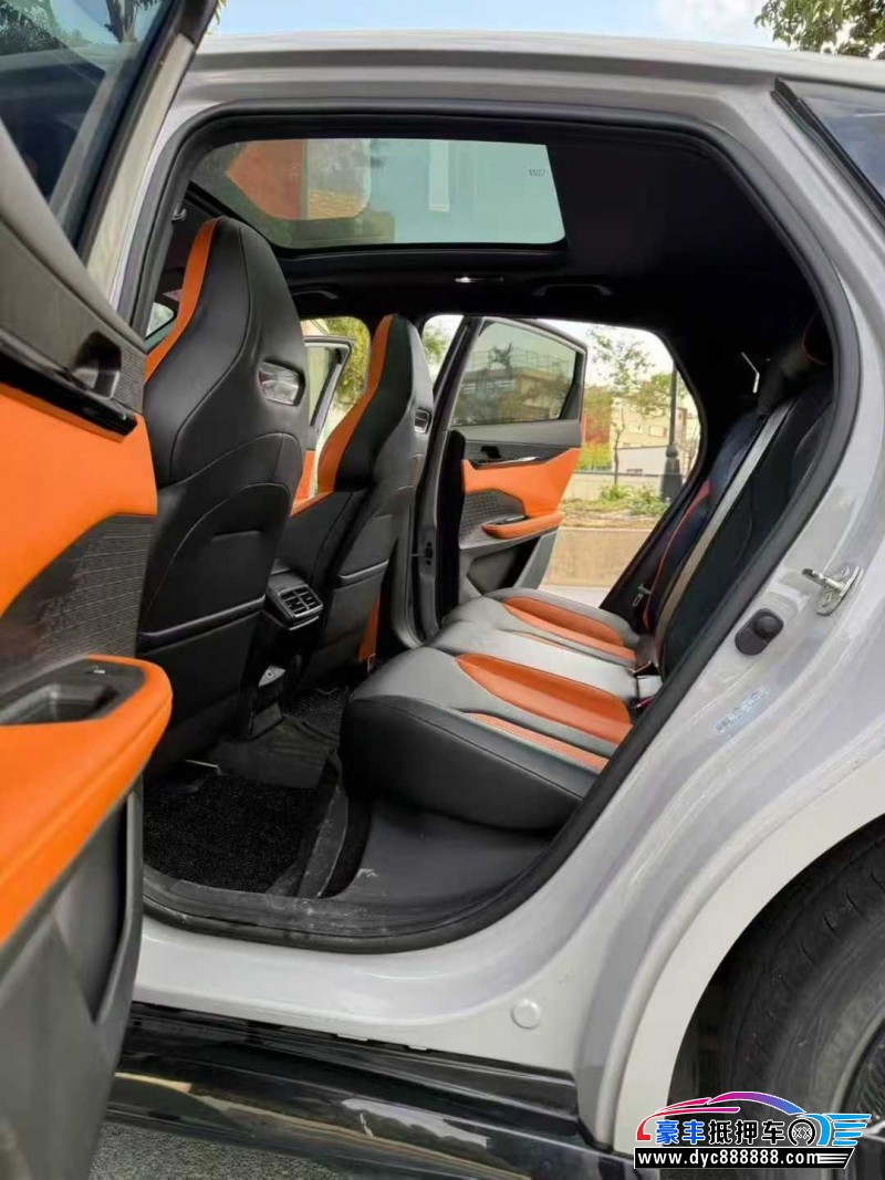 23年长安长安UNI轿车抵押车出售