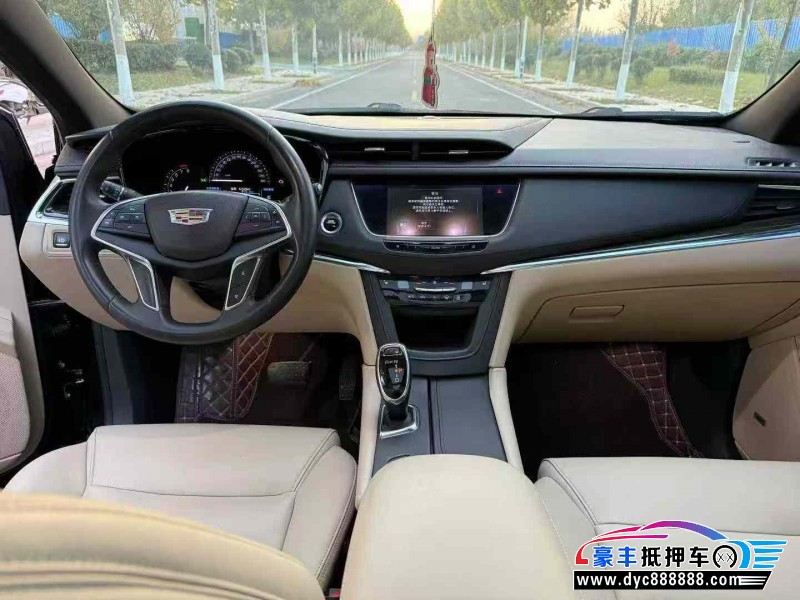 17年凯迪拉克XT5轿车抵押车出售