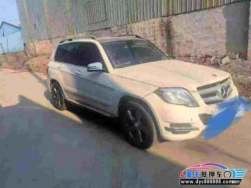 13年奔驰GLK轿车抵押车出售