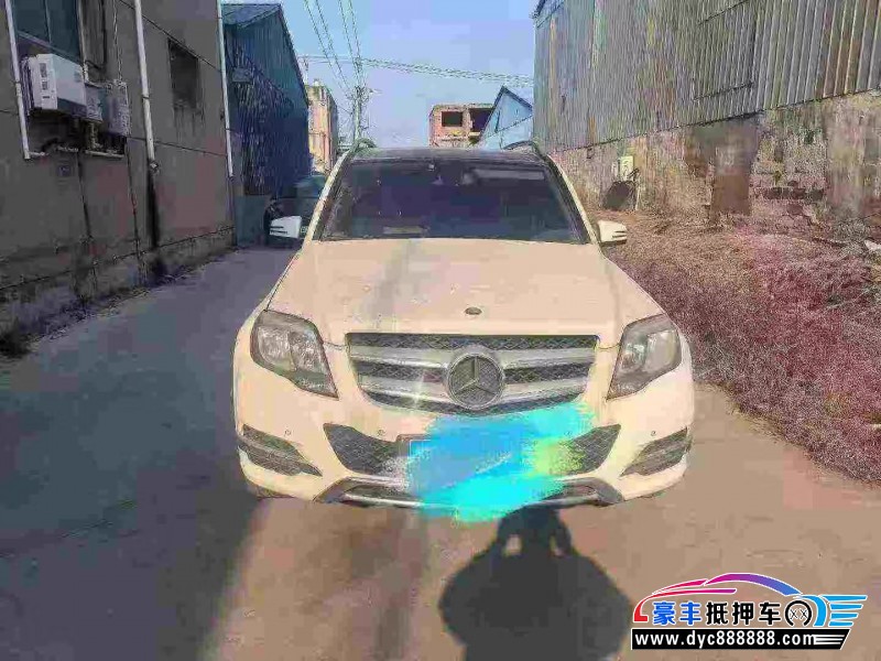 13年奔驰GLK轿车抵押车出售
