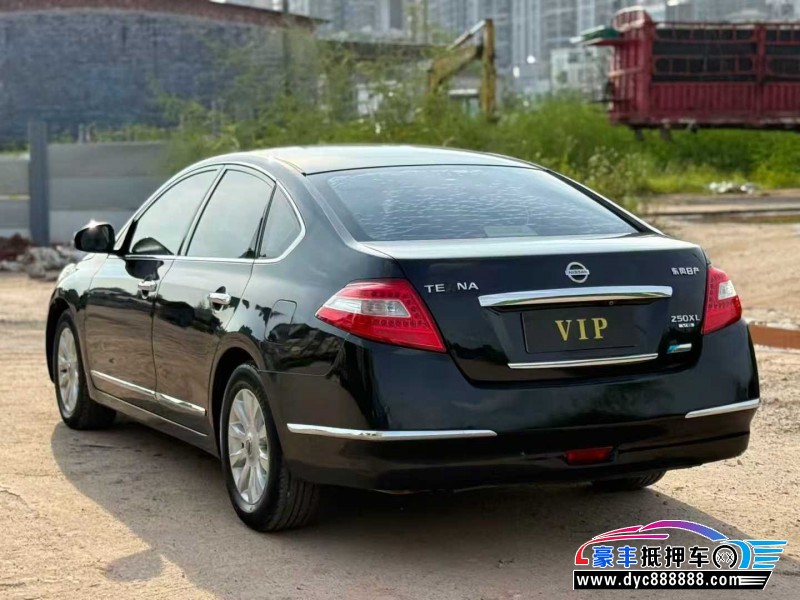 09年日产天籁轿车抵押车出售