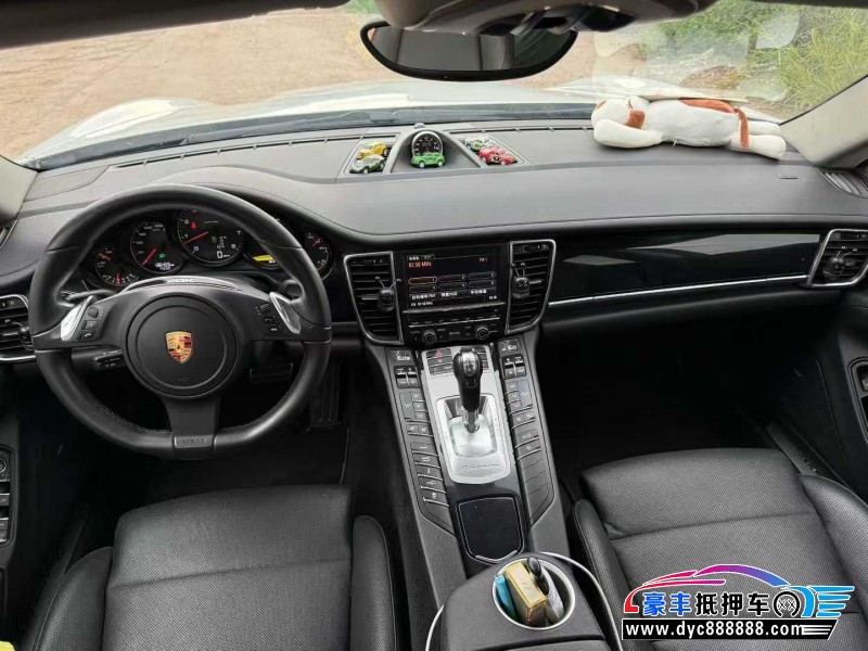 12年保时捷帕纳梅拉轿车抵押车出售