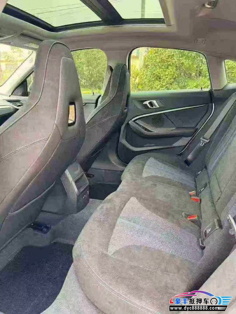 23年宝马2系轿车抵押车出售