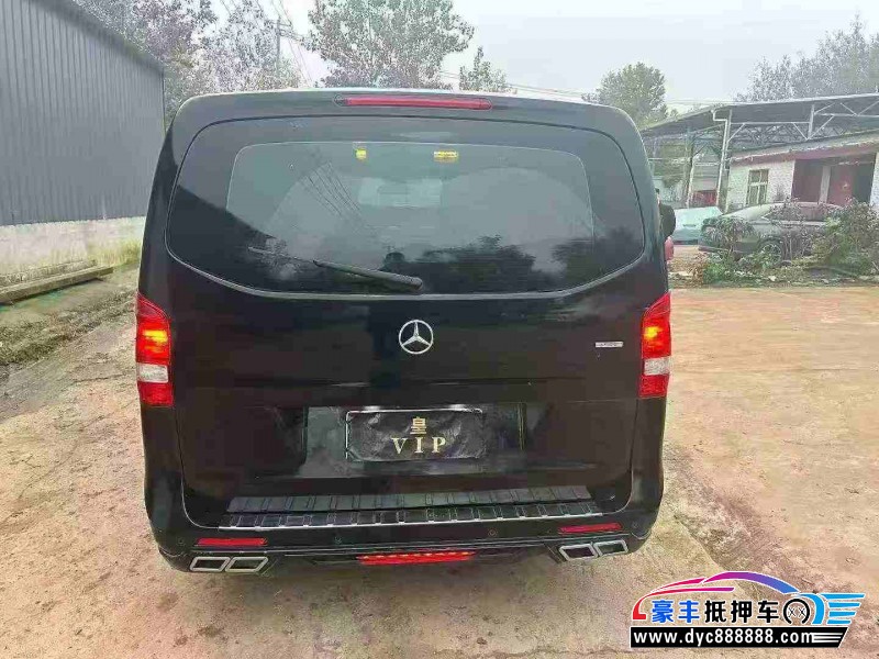 21年奔驰威霆轿车抵押车出售