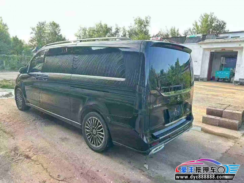 19年奔驰V轿车抵押车出售