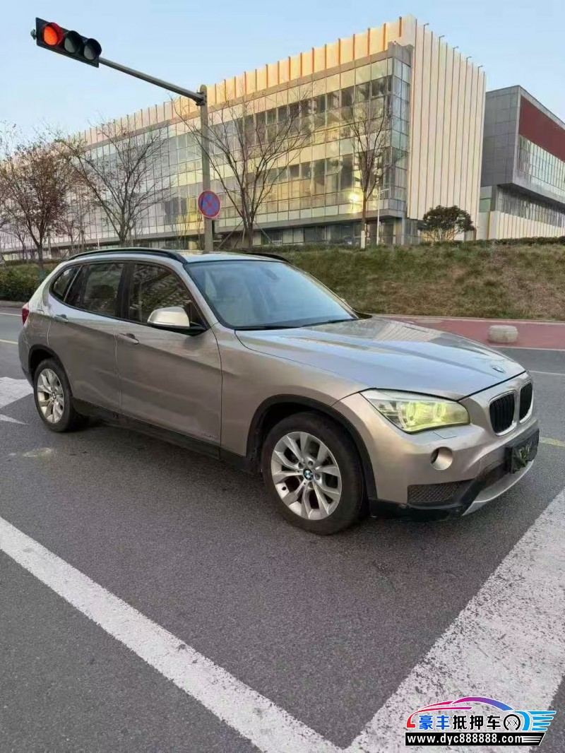 13年宝马X1轿车抵押车出售