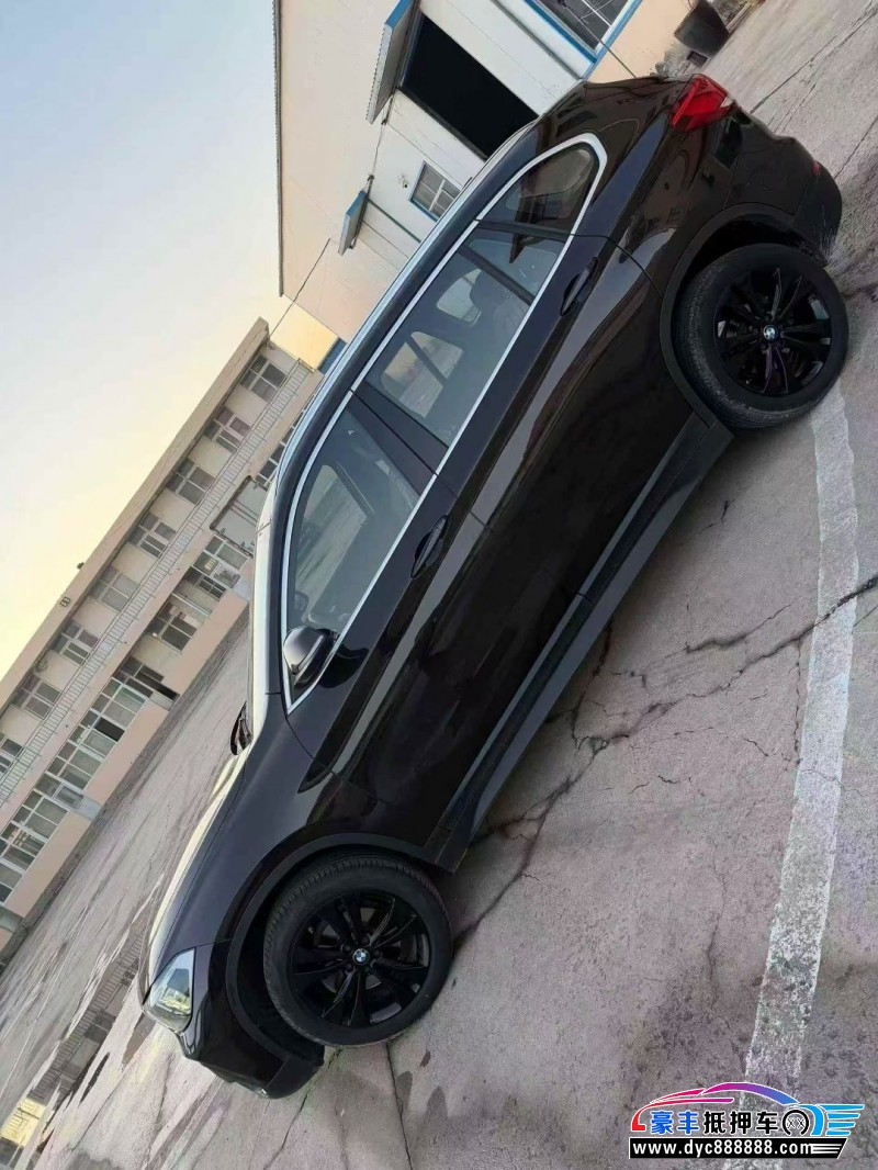 20年宝马X1轿车抵押车出售
