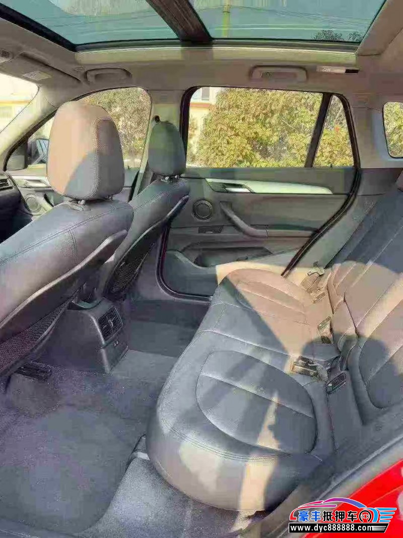 19年宝马X1轿车抵押车出售