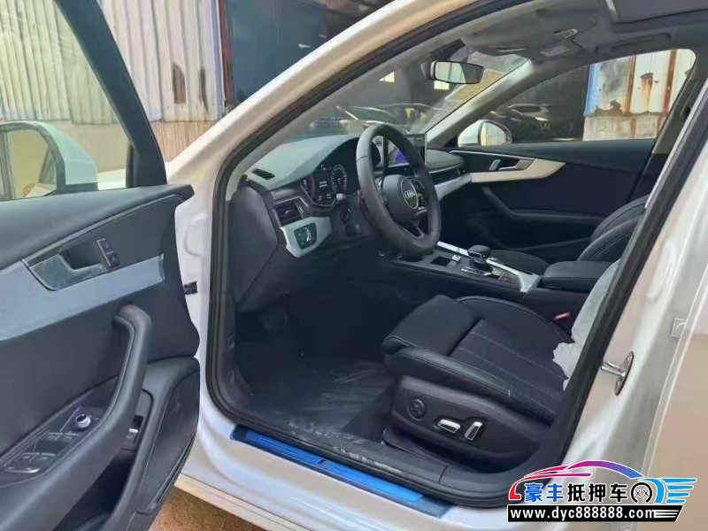 25年奥迪A4轿车抵押车出售