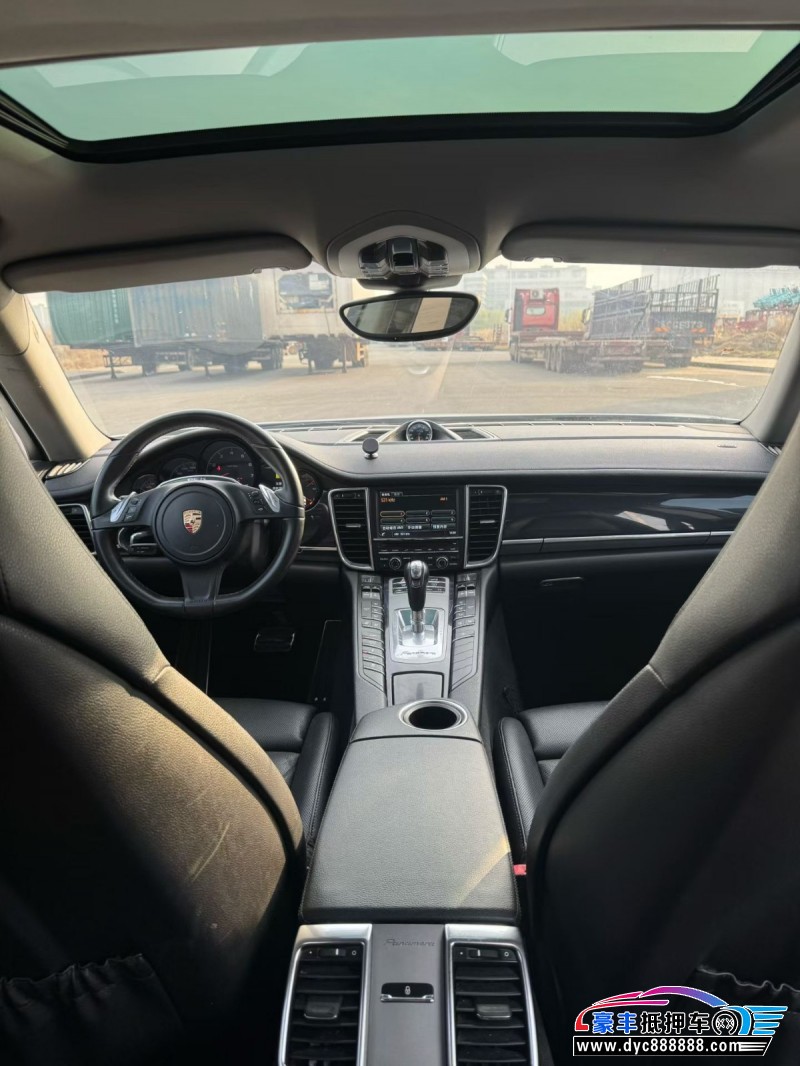 15年保时捷帕纳梅拉轿车抵押车出售