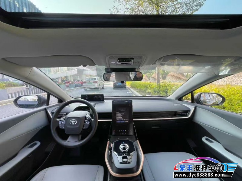 25年丰田BZ3轿车抵押车出售