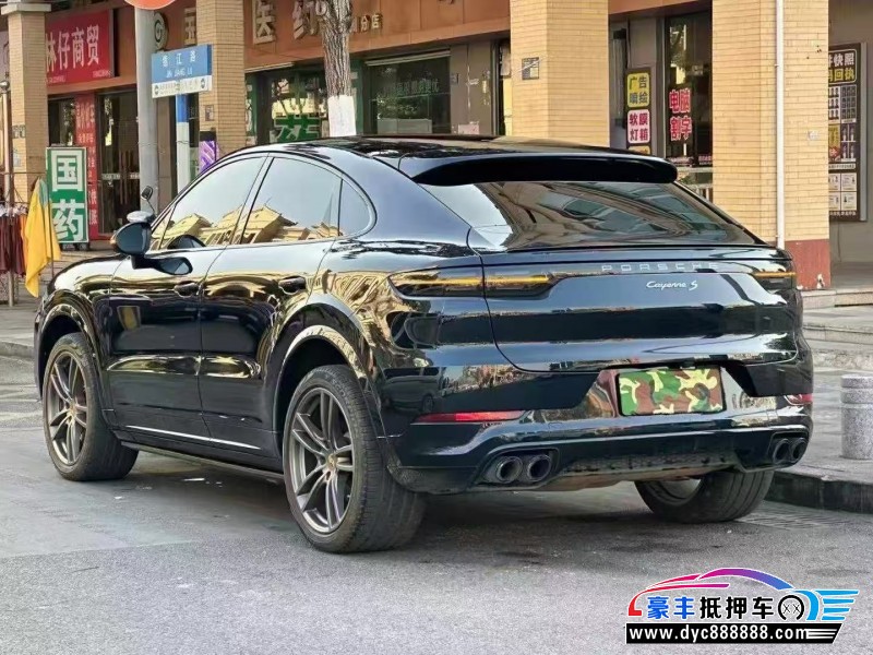 22年保时捷卡宴轿车抵押车出售