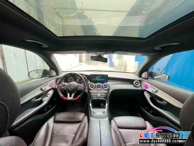 20年奔驰GLC轿车抵押车出售
