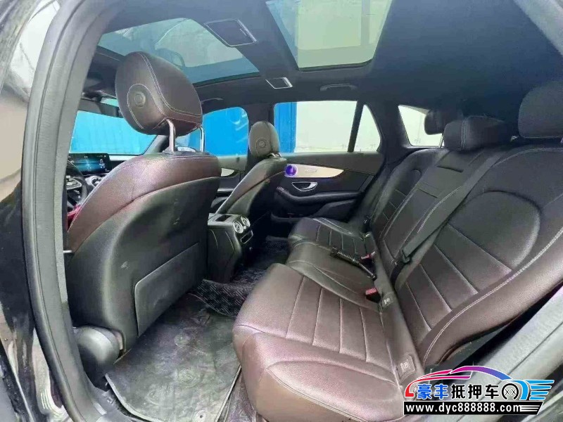 20年奔驰GLC轿车抵押车出售