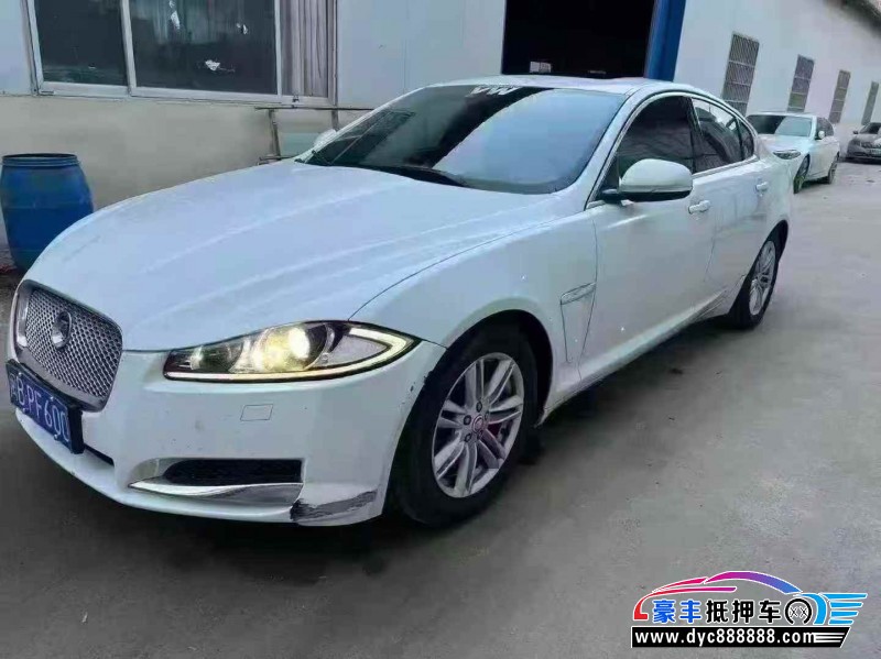 13年捷豹XF轿车抵押车出售