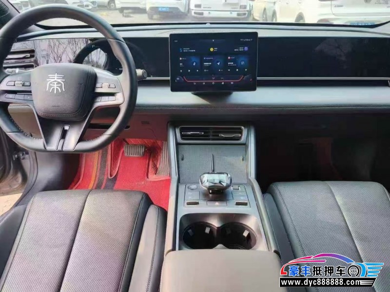 25年比亚迪秦轿车抵押车出售