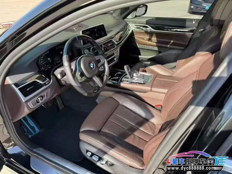 18年宝马7系轿车抵押车出售