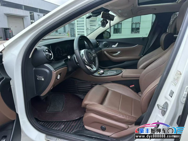 19年奔驰E轿车抵押车出售