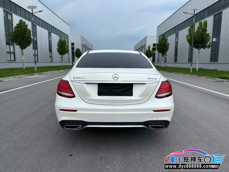 19年奔驰E轿车抵押车出售