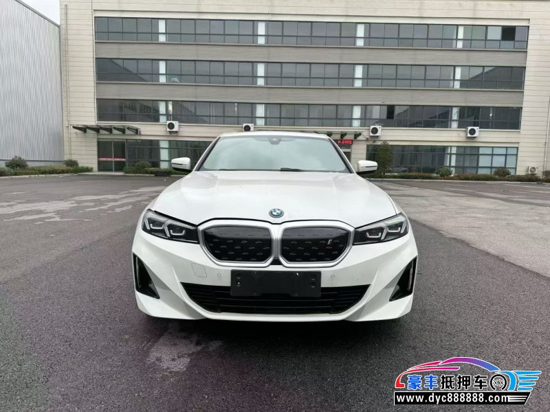 抵押车出售23年宝马i3轿车