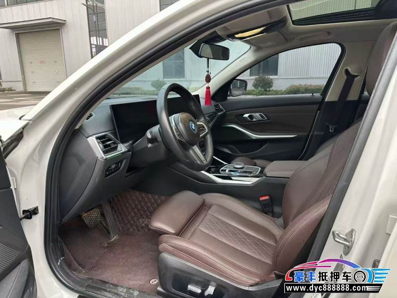 23年宝马i3轿车抵押车出售