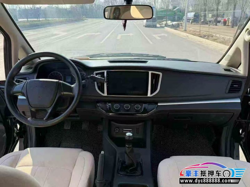 22年东风风行菱智轿车抵押车出售