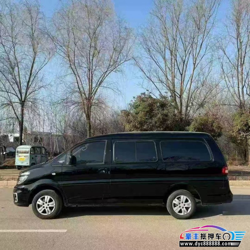 22年东风风行菱智轿车抵押车出售