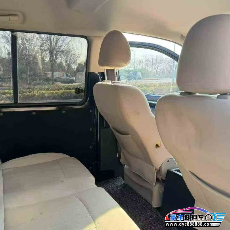 22年东风风行菱智轿车抵押车出售