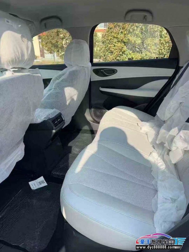 25年比亚迪海豹轿车抵押车出售