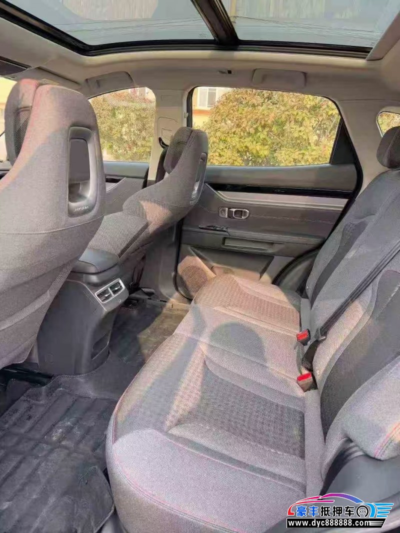 25年捷途大圣轿车抵押车出售